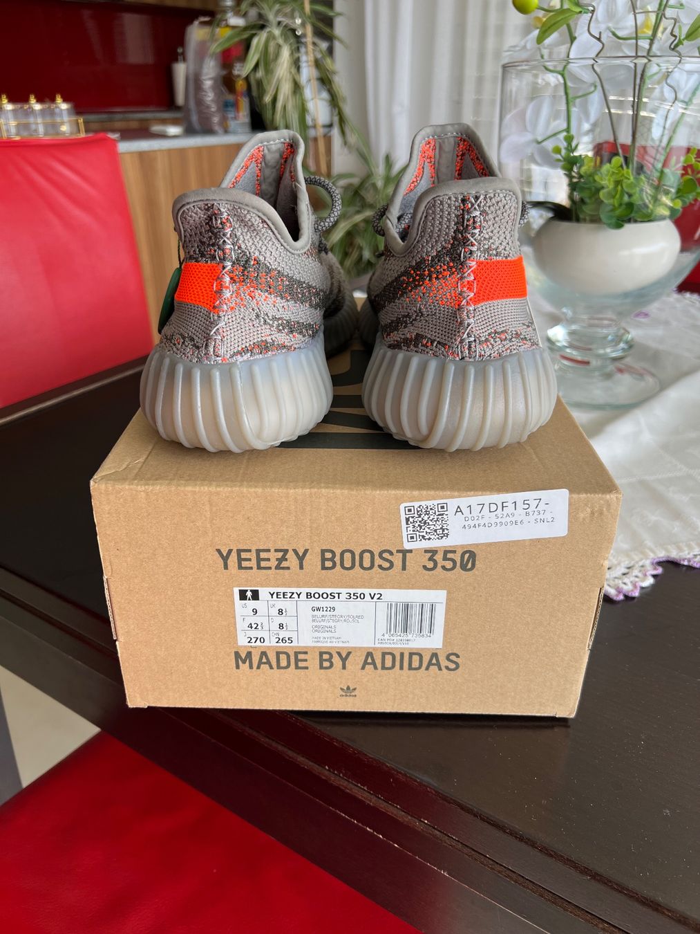 Adidas Scarpe da uomo: Adidas Yeezy Boost 350 V2 Beluga reflektierend – Nuovo e nell'imballaggio originale da Weggis venduto da G_Ghost 1