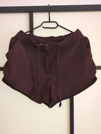 Hosen Damen Weinrot Grösse 38 guter Zustand
