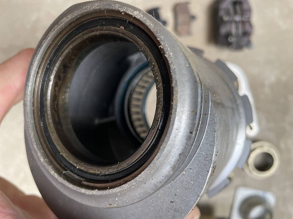 Ciclomotori: MV Agusta Exzenter Achse Bremse Mutter – Usato da Urdorf venduto da motoritz1 2