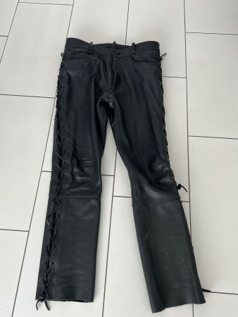 Echtlederhose mit Seitenschnüren, Gr. 58, Top, sehr bequem