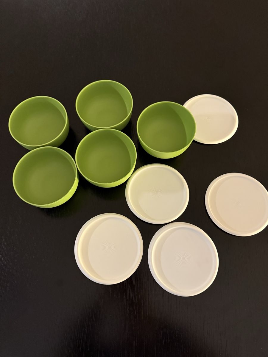 Tupperware Recipients et similaires: Tupperware Schüsselchen Set, Grün, mit Deckel, Top! – D'occasion à Pfaffnau par Michi93Z