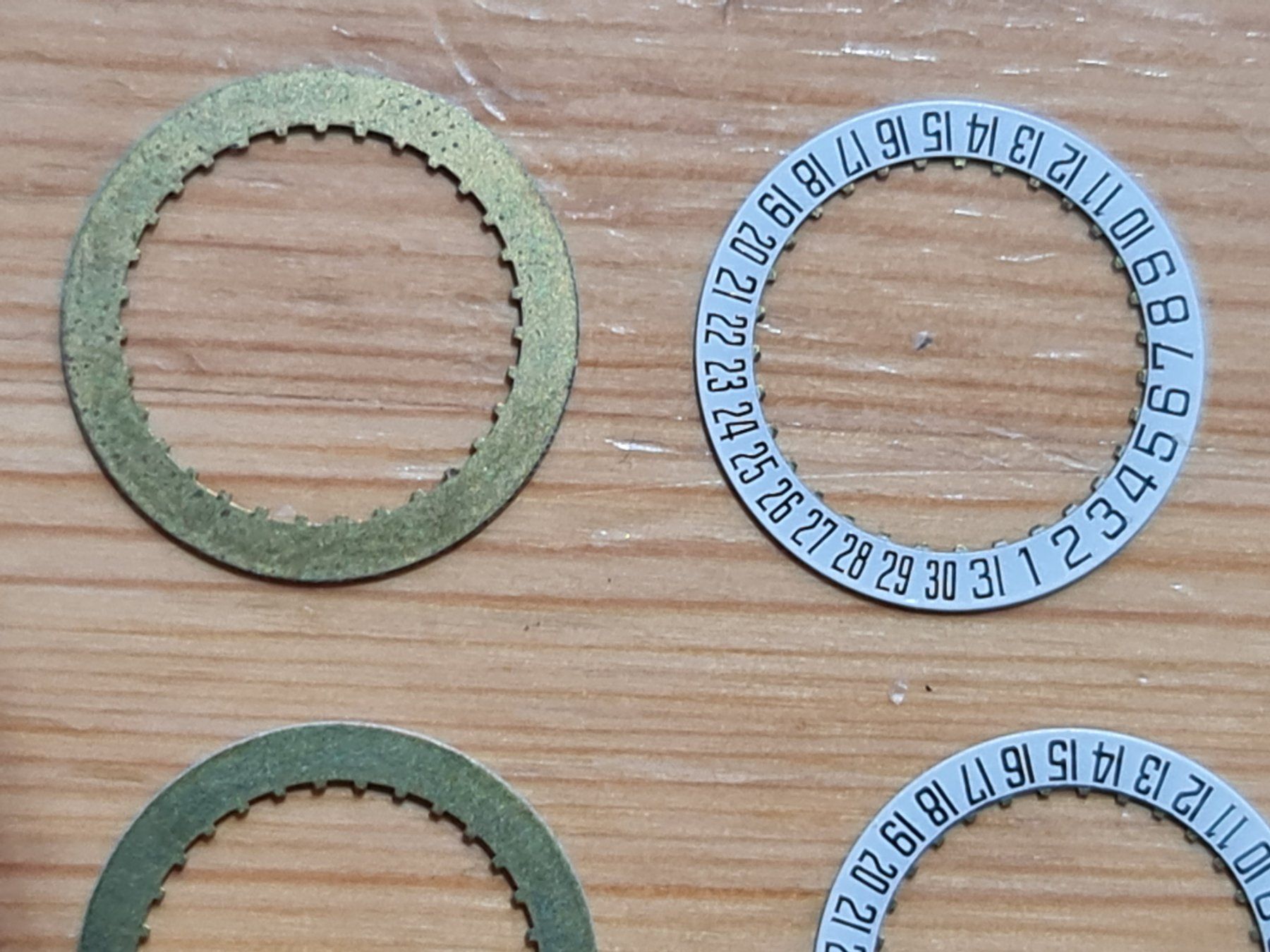 Orologi: Datumscheibe D = 25.4 mm – Nuovo (secondo la descrizione) da Winterthur venduto da Hai6 1