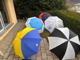 Diverse Golf Schirme zur Auswahl