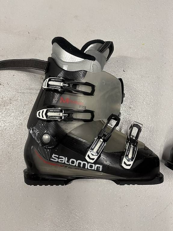 Salomon Skis: Skischuhe – Gebraucht aus Lausen von mirdreii 1