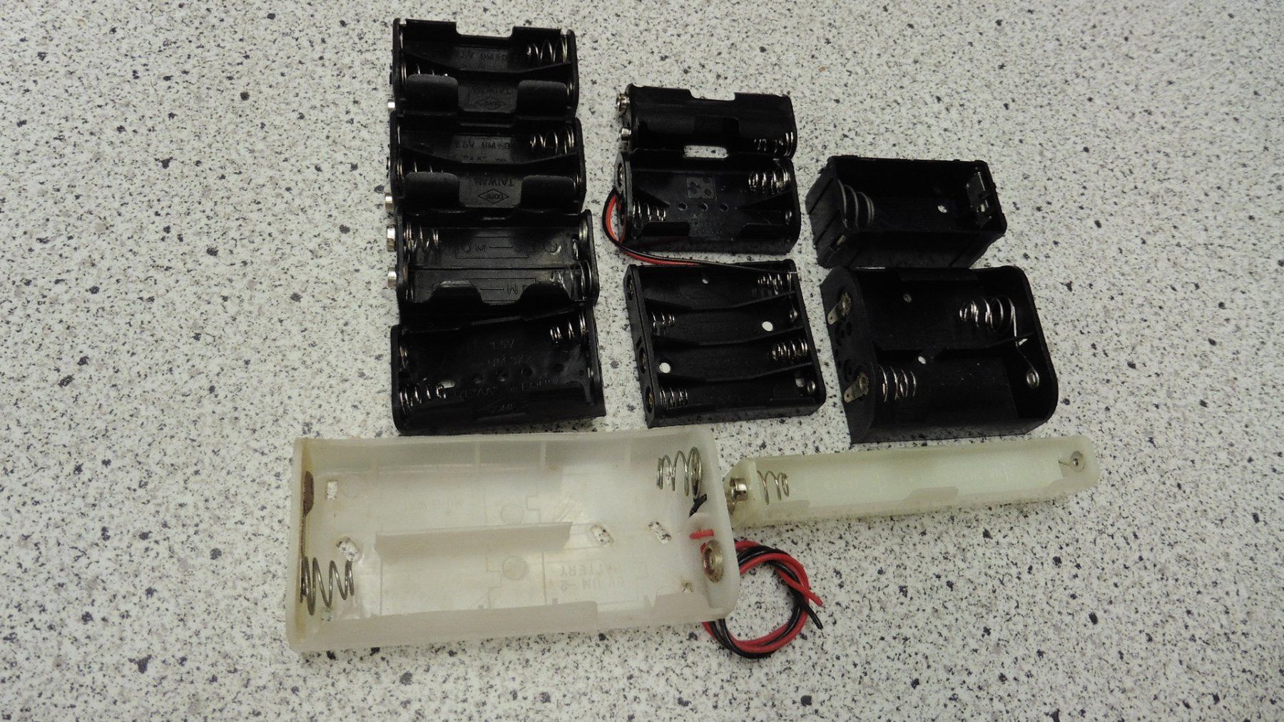 Componenti elettronici: Batterie Halter – Nuovo (secondo la descrizione) da Mönchaltorf venduto da boesi51 2