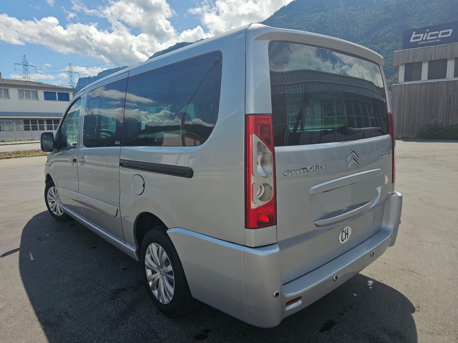 Citroën Automobili: Citroen Jumpy 2.0 HDI – Usato da Oberurnen venduto da attratto 1