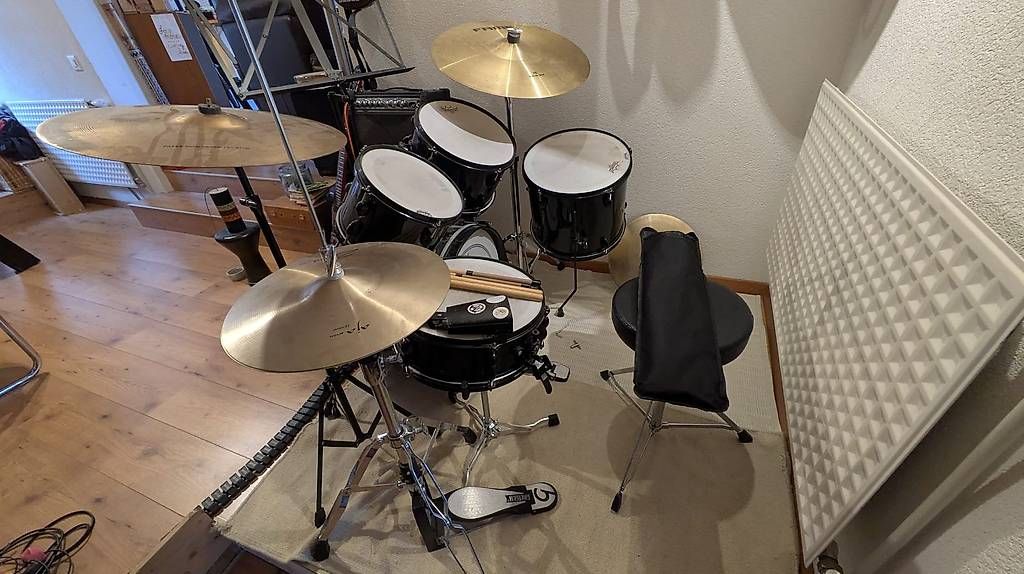 Strumenti musicali: Batterie 5 fûts + accessoires – Usato da Yverdon-les-Bains venduto da pajao 4