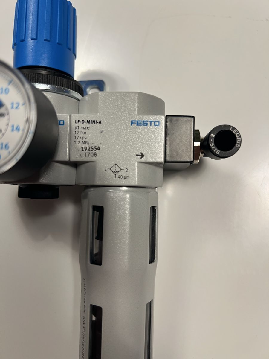 Festo Tutti gli attrezzi: Festo LR-D-MINI und LF-D-MINI-A Ventil – Usato da Biel/Bienne venduto da Camillep95 1