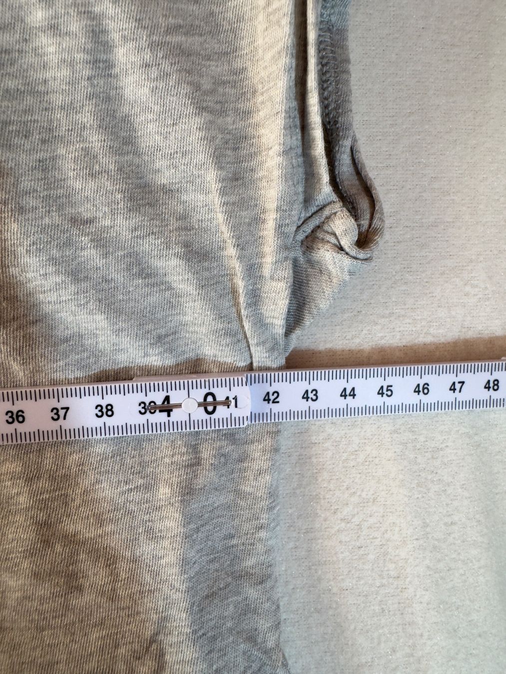 T-shirt: Hellgraues Shirt von Tezenis ca. Gr. M – Usato da Grosswangen venduto da second_hand_dress 3