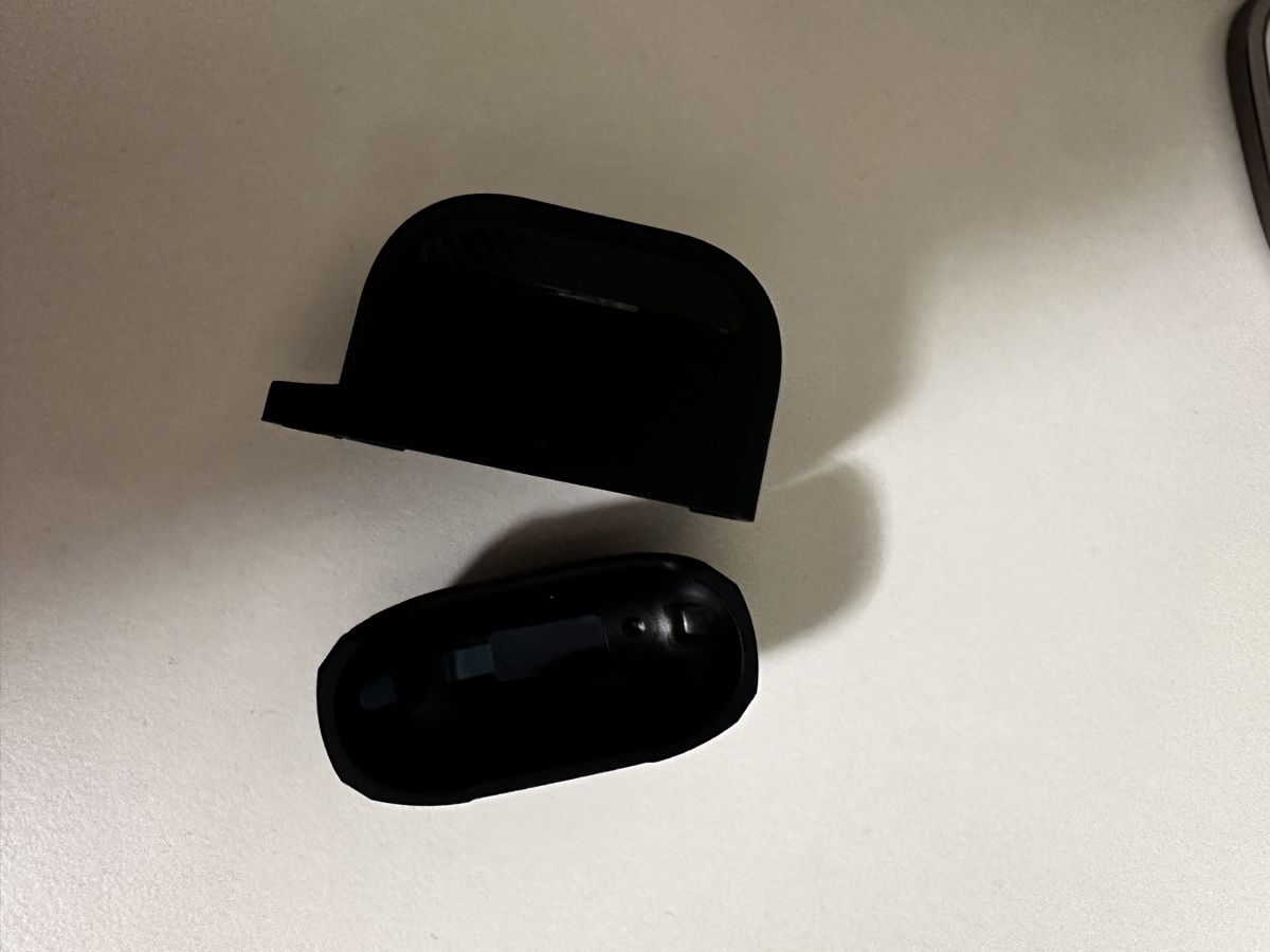 Apple Cuffie: AirPods 4 – Nuovo (secondo la descrizione) da Châtel-St-Denis venduto da OTB 3