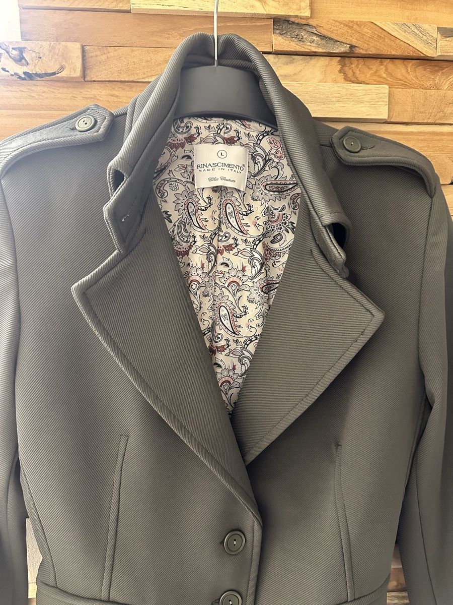 Vestes: Rinascimento Blazer – D'occasion à Sevelen par Stopglobal. 1