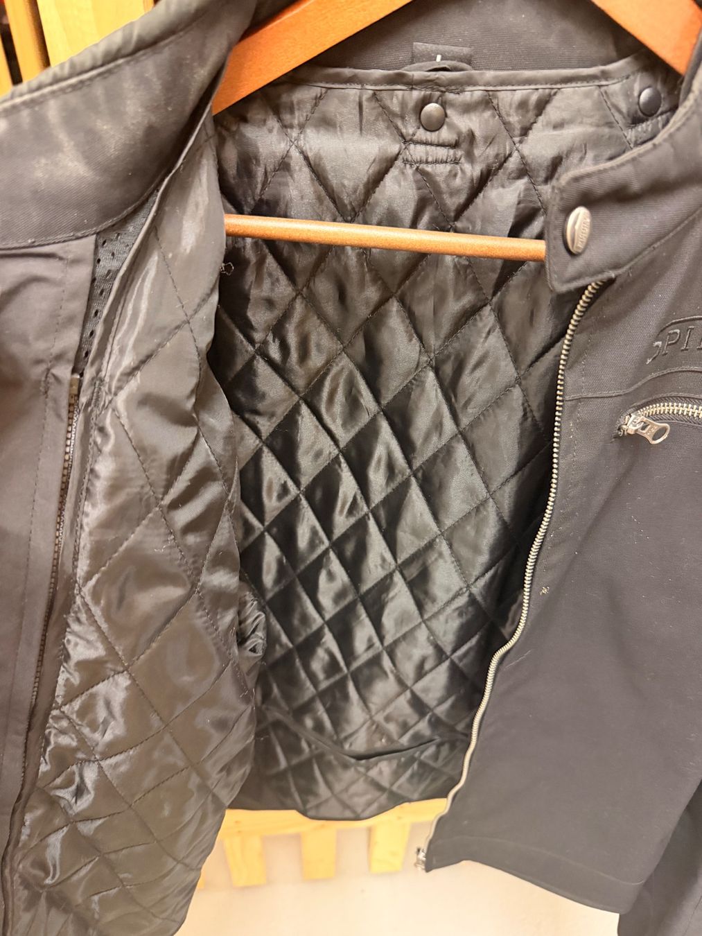 Vestes: Motorradjacke und Hose – D'occasion à Zug par Peri010 2