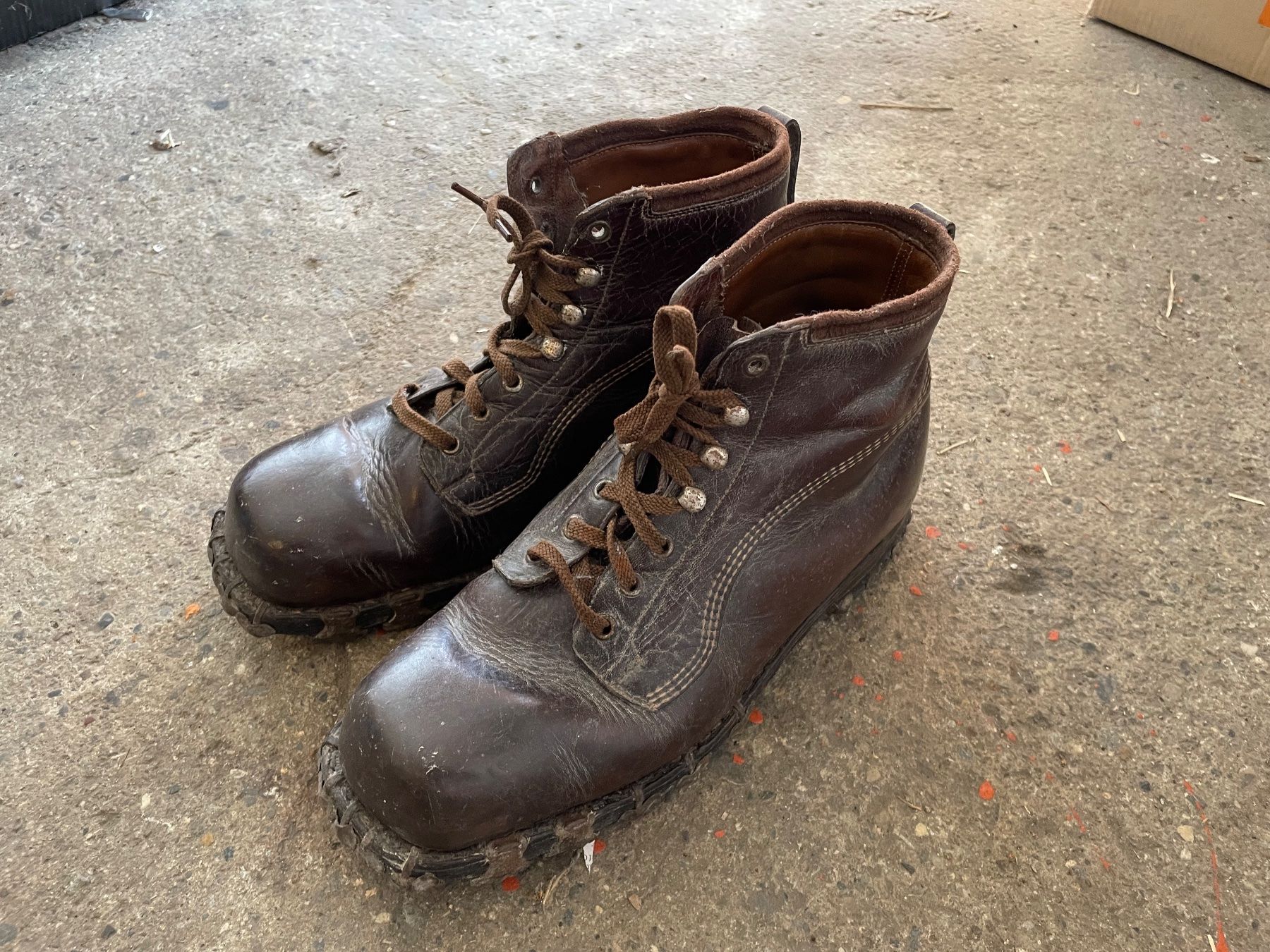 Herrenschuhe: Nagelschuhe – Gebraucht aus Reutlingen von JW_MOTORS