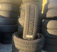 2 Winterreifen Pirelli 215/60 R17 99H