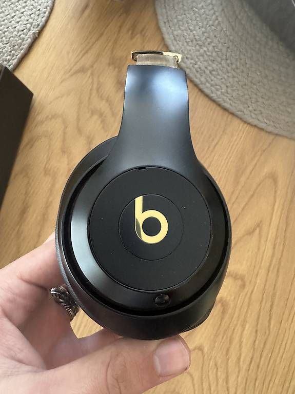 Cuffie: Original Beats Studio 3 Wireless ZML – Usato da Zürich venduto da ili_s2pk