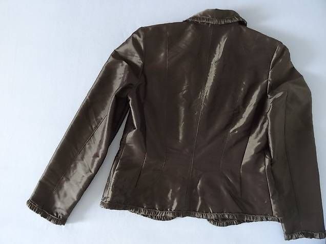 Costumes: Kostüm 2 teilig Gr. 38 VERSE – Neuf (Voir description) à Bazenheid par Aebi55 4