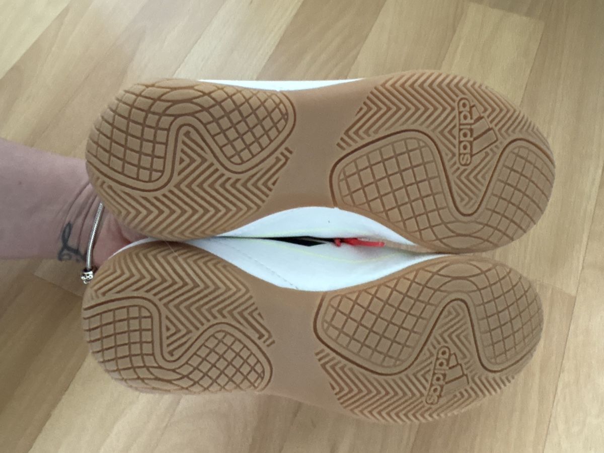 Adidas Scarpe per ragazzi: Adidas F50 Hallenschuh 32 – Nuovo (secondo la descrizione) da Schliern b. Köniz venduto da Giulae 3