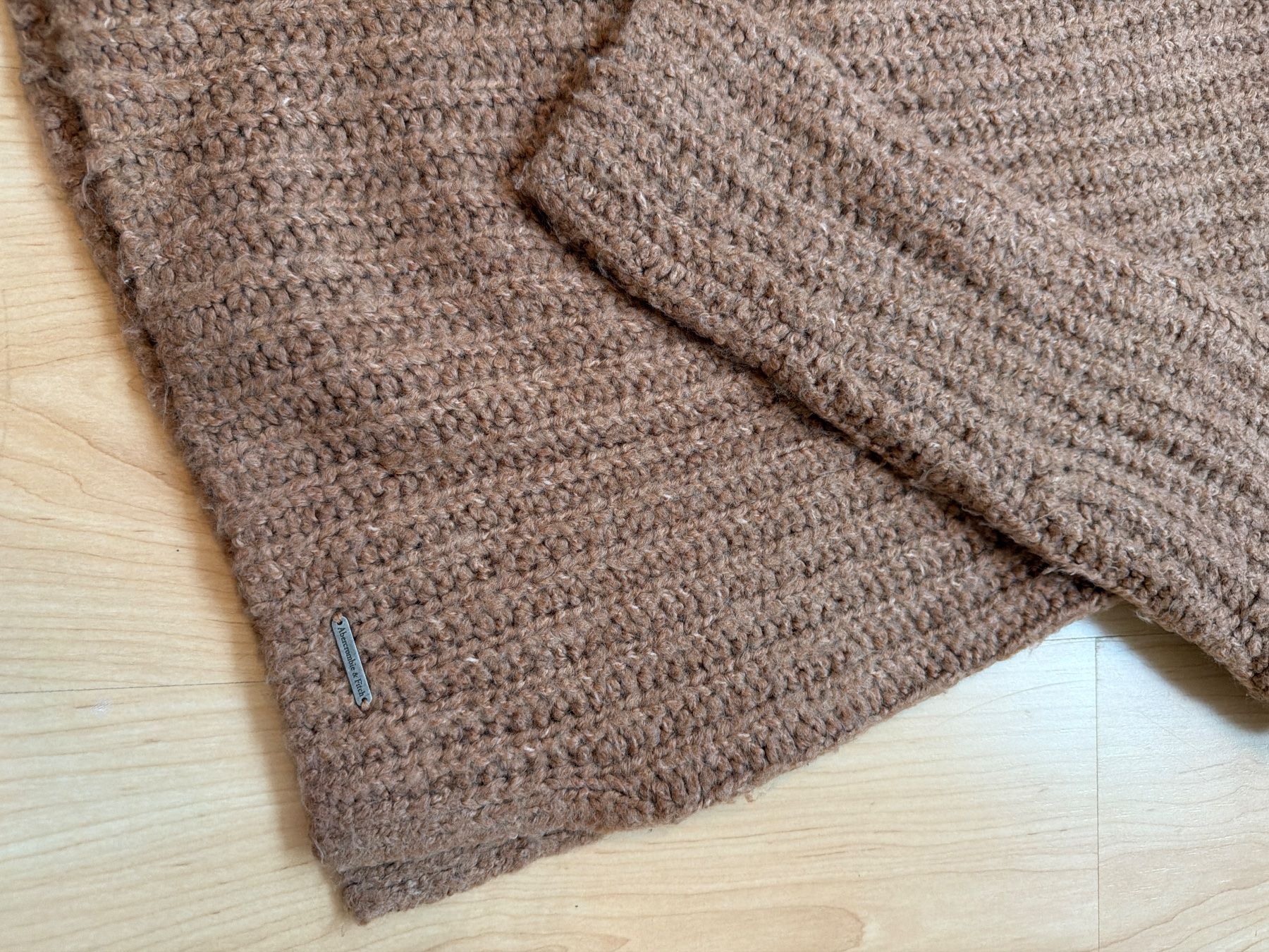 Abercrombie Maglioni & Felpe: Pullover Abercrombie & Fitch braun gerippt beige – Usato da Hettlingen venduto da blu_tb6z 1