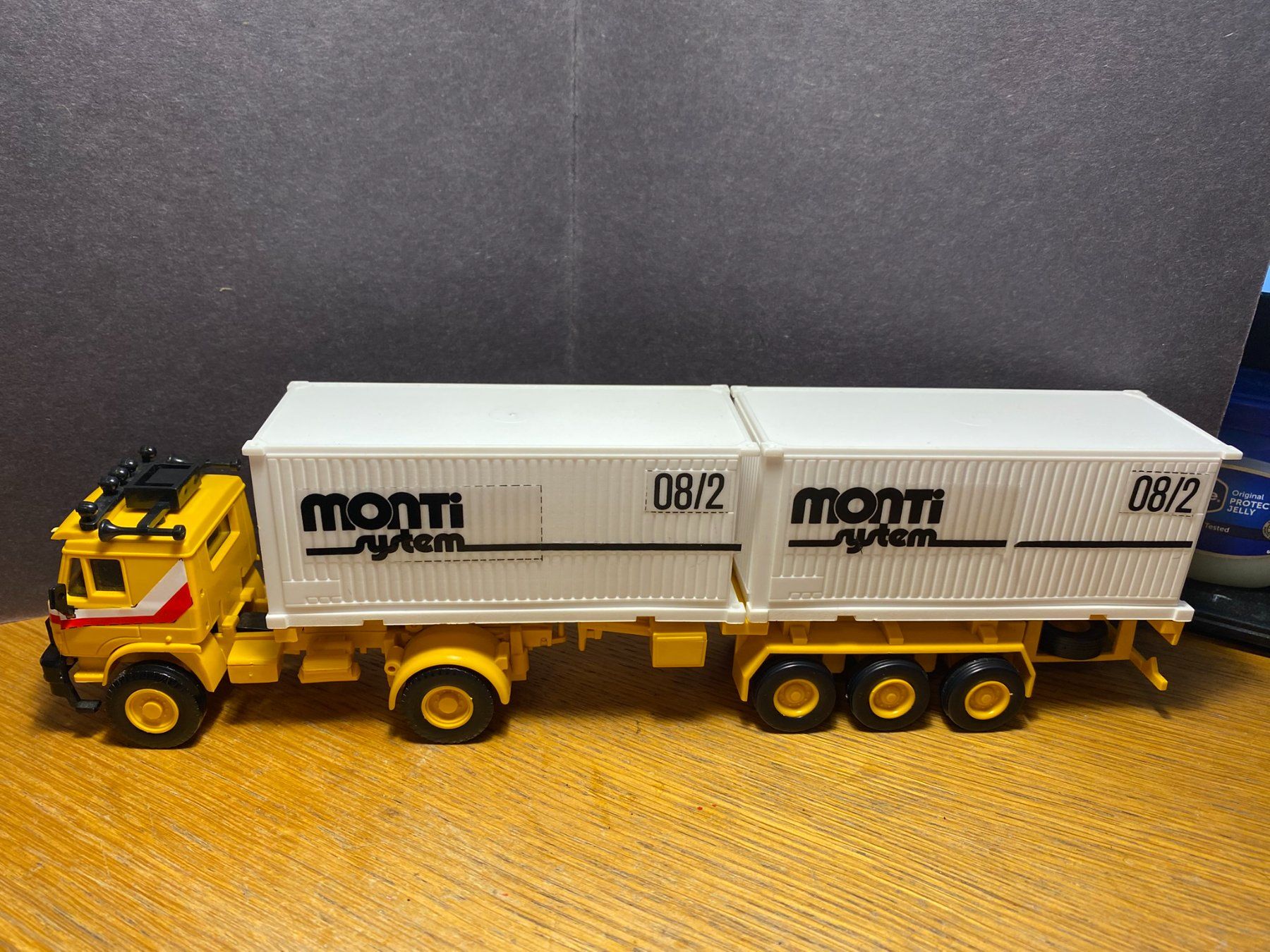 Kit di modellismo & Modellini statici: LIAZ LKW Seva Monti System 2 Container 1:48 – Usato da Spiez venduto da Mlandcruiser