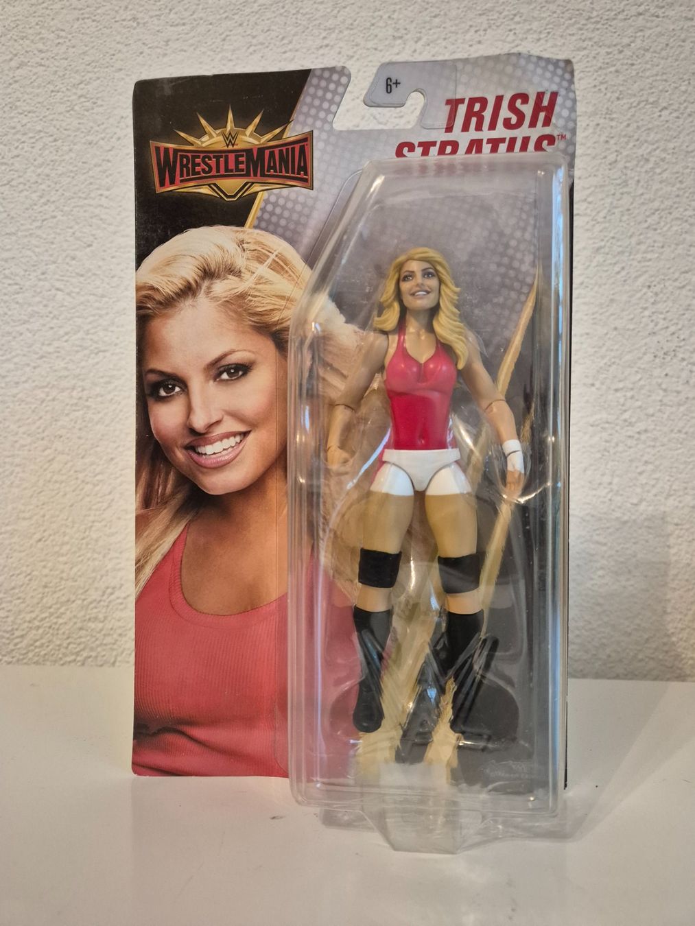 WWE Statuette: WWE Wrestlemania Basic Action Figure - Trish Stratus – Nuovo e nell'imballaggio originale da Buchs SG venduto da Bray_Law