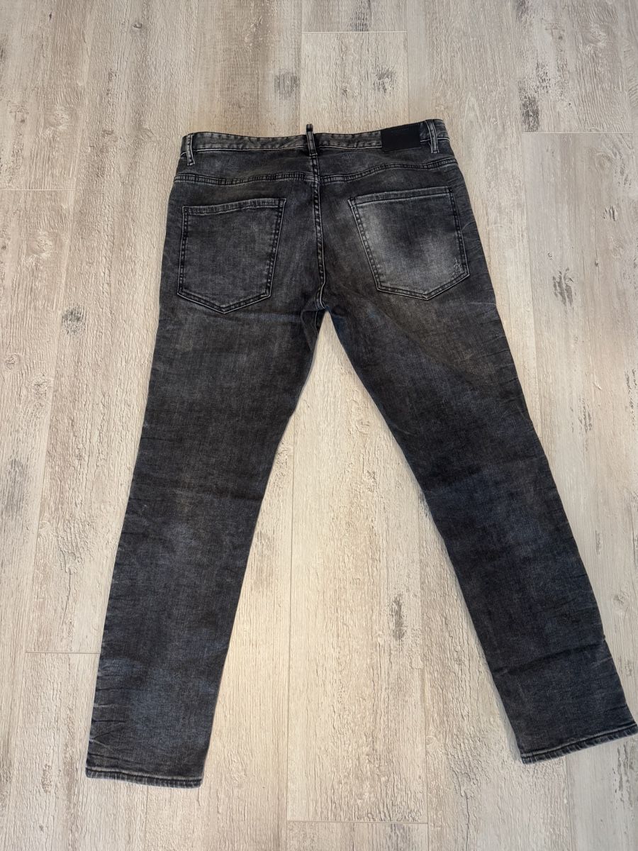 Dsquared2 Jeans: DSQUARED2 Jeans Grösse 52, Skater – Usato da Kleindöttingen venduto da Kimbo93 1