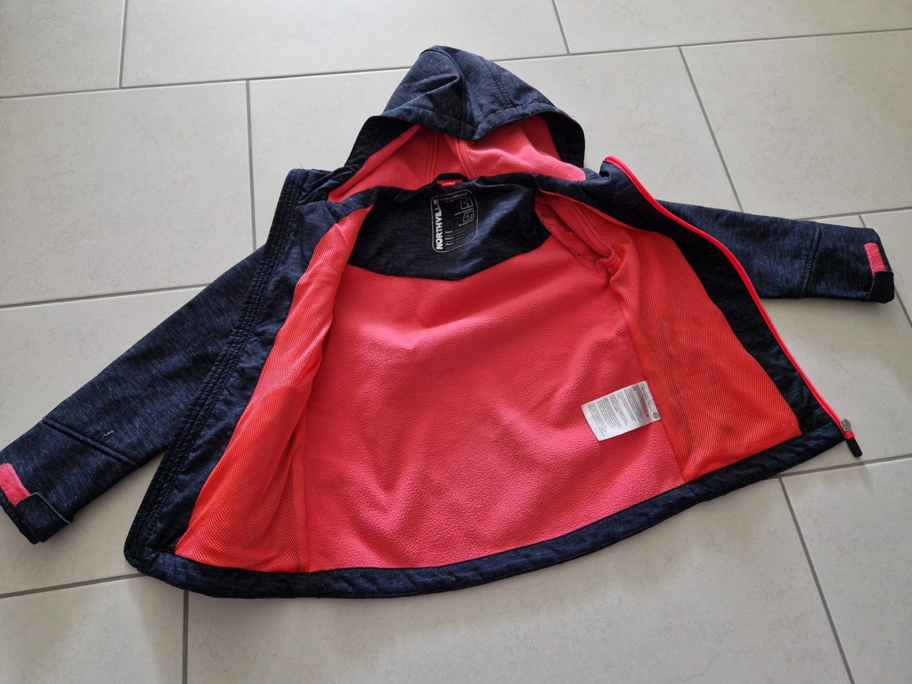 C&A Vestes & Manteaux: Size 128 Softshell Jacket – D'occasion à Gibswil par kweny 1