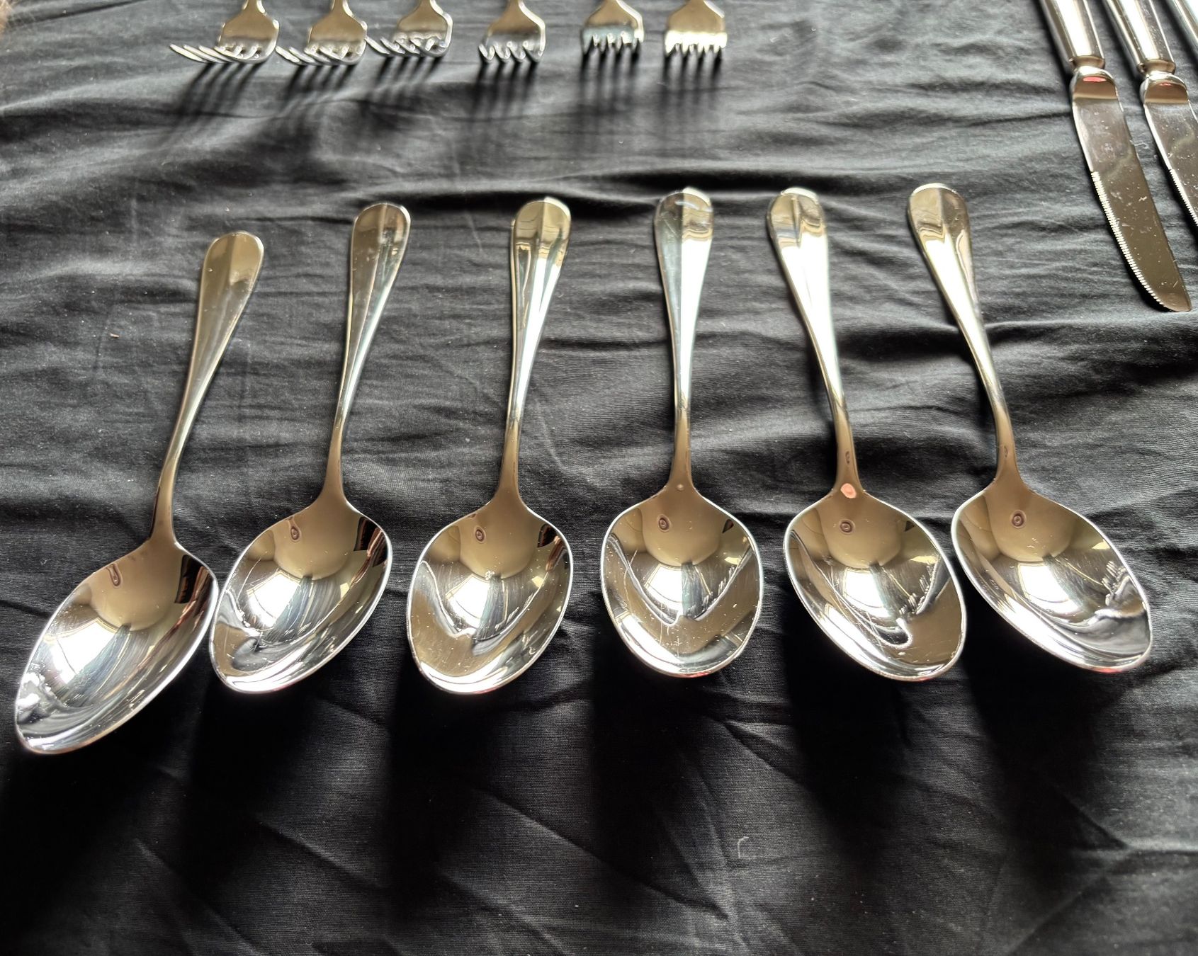 Set di posate: Besteck-Set SFG 17-teilig – Usato da Zürich venduto da Millie