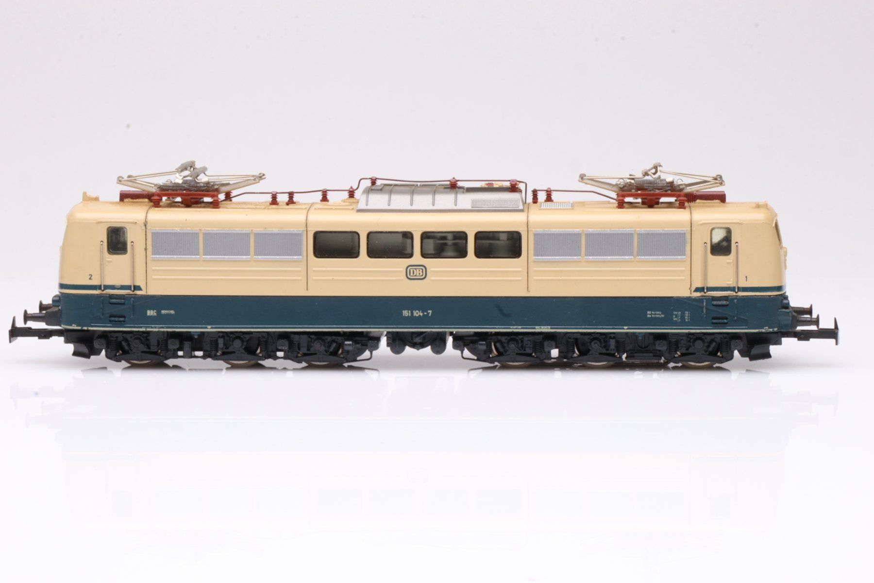 Märklin Modelleisenbahnen: Märklin DB E 151 E-Lok Ac, H0 – Gebraucht aus Ried (Muotathal) von Modellbahn.swiss 2