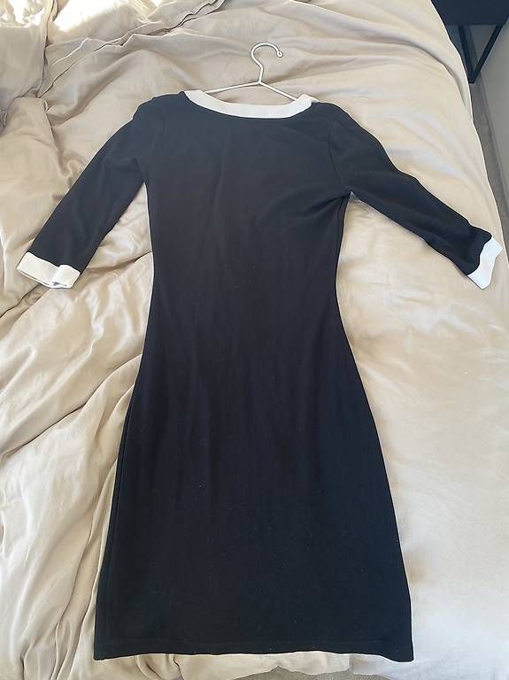 Kleider: Schwarzes Kleid Grösse 36 – Gebraucht aus Zürich von SerainaVon 1