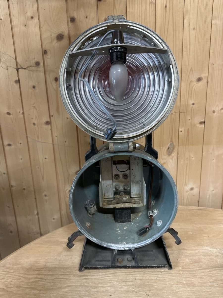 Lampade: Bahnlampe SNCF antik – Usato da Baar venduto da Hillsboro 4