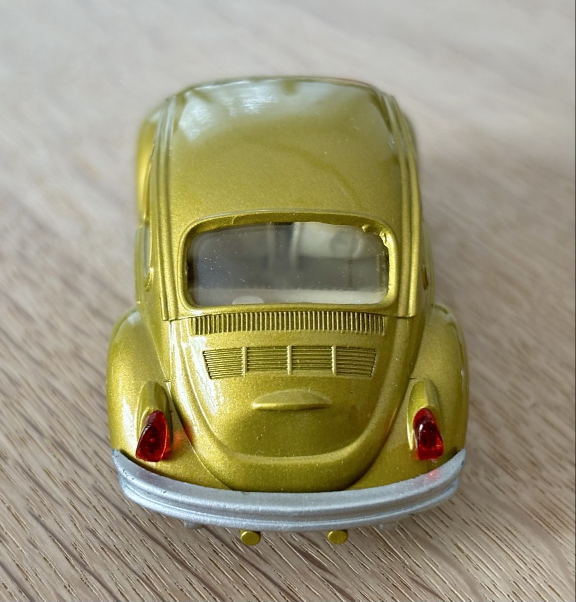 Volkswagen Modellini d'auto: 1 VW Käfer**Gama**1:43** – Usato da Volketswil venduto da Car6 1