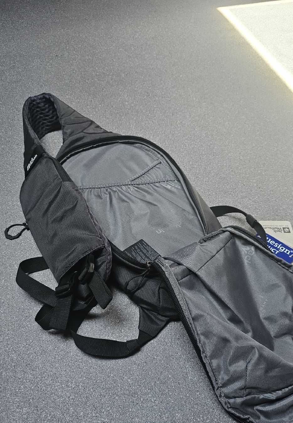 Jack Wolfskin Zaini: Jack Wolfskin Cyrox Sling (Phantom) – Nuovo (secondo la descrizione) da Wohlen AG venduto da mko_2qxf 2
