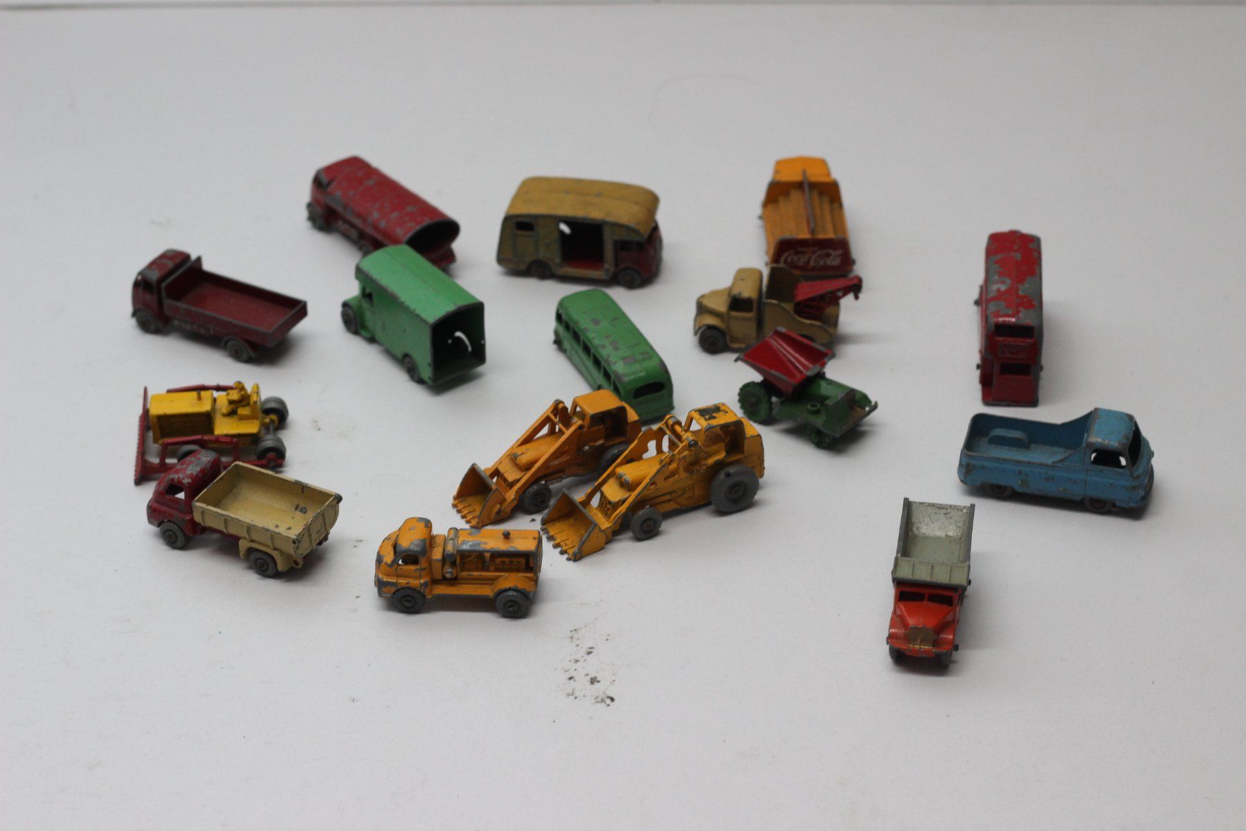 Lesney Modellini d'auto: 16 Lesney Matchbox Ende 50er Jahre – Usato da Zug venduto da raucher01 2