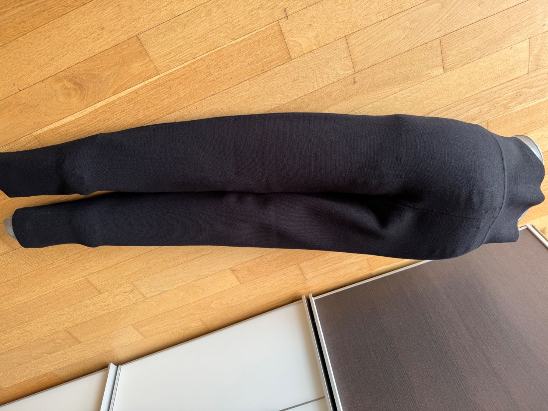 Massimo Dutti Leggings: Massimo Dutti leggings M – Nuovo (secondo la descrizione) da Münchenstein venduto da ArleneLM 1