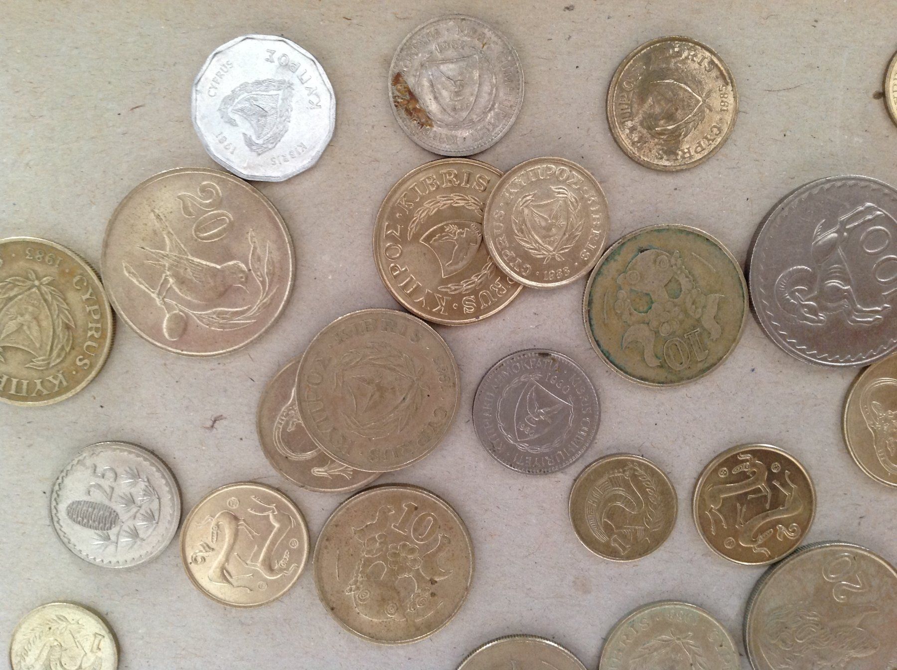 Tutti le monete: diverses monnaie Chypre / Cyprus – Usato da Vuiteboeuf venduto da broticaire 1