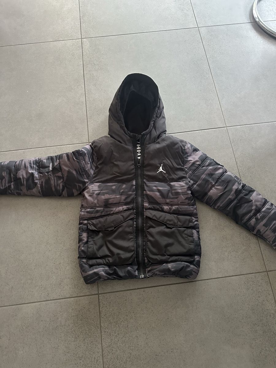 Jordan Giacche & Cappotti: Veste d’hiver Jordan  – Usato da Delémont venduto da ELO84
