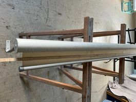 Leinwand mit Deckenbefestigung