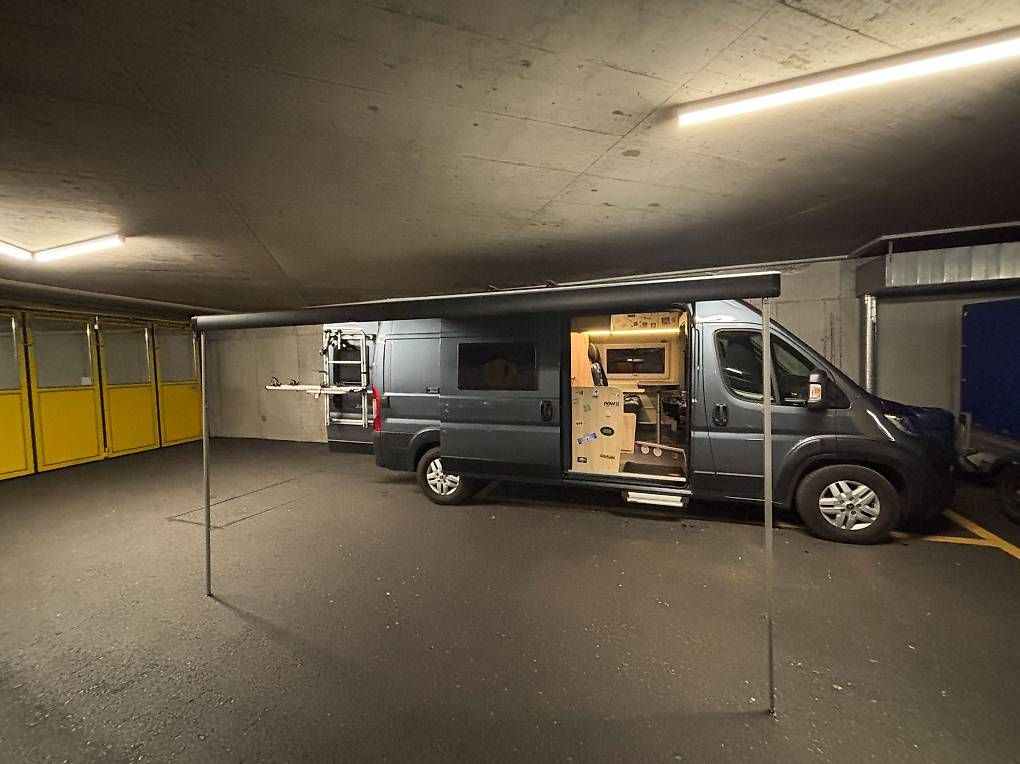 Clever Celebration 600 | 1. Hand | 50000 km | Vanlife & Surf (Gebraucht ...