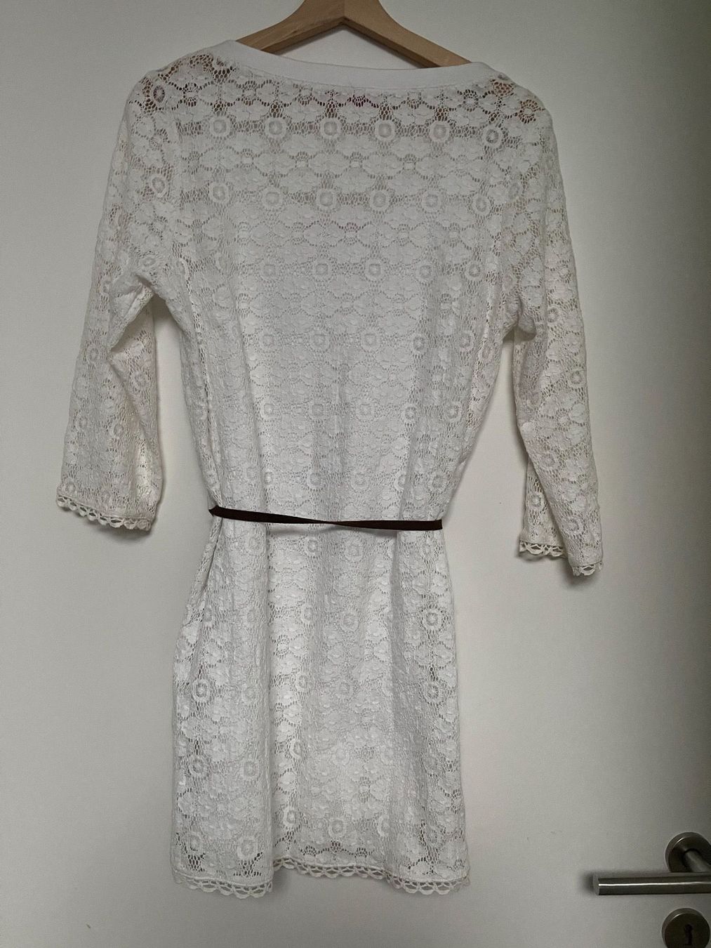Vestiti: Velvet Kleid – Usato da Sachseln venduto da Guguiseli 3
