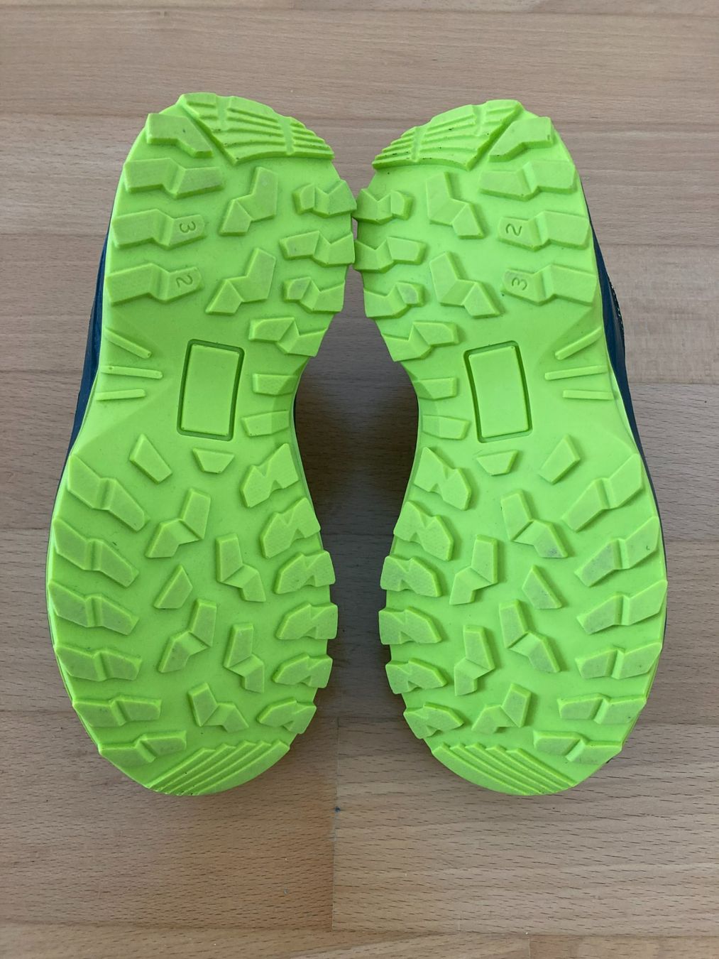 46 Nord Scarpe per ragazzi: 46 Nord Wanderschuhe - waterproof - NEU – Nuovo (secondo la descrizione) da Muttenz venduto da Juvenile33 6