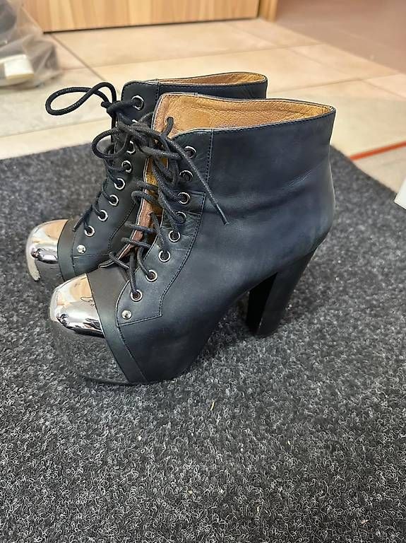 Damenschuhe: Steve Madden Highheels in Nr 36 – Gebraucht aus Buttikon SZ von roy_pvy5