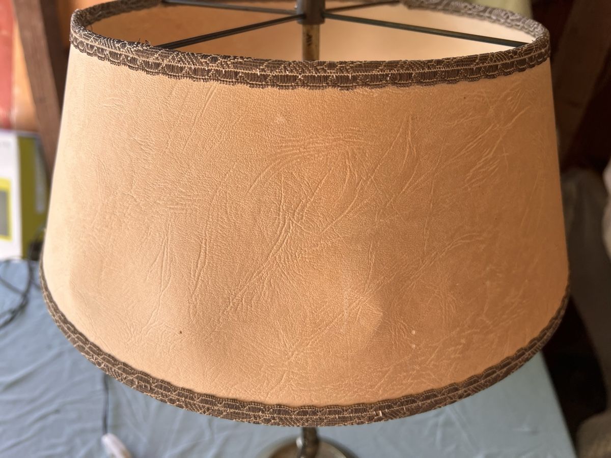 Lampade: Antike Tischlampe Messing  (158) – Usato da Glattfelden venduto da maa_qcj8 6