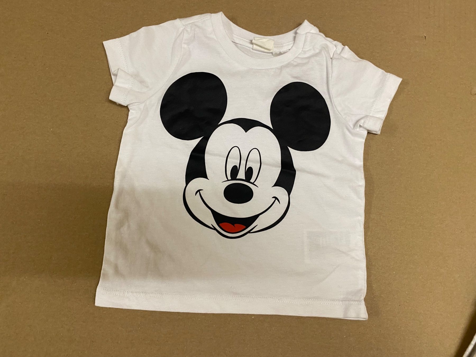 Lotti & Set di vestiti: Kinder Kleider Grösse 68 – Usato da Zürich venduto da MaSte 4