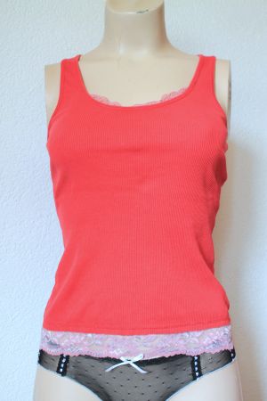 Re-Ject * feingeripptes TOP mit Spitze Rot  34/36  XS/S