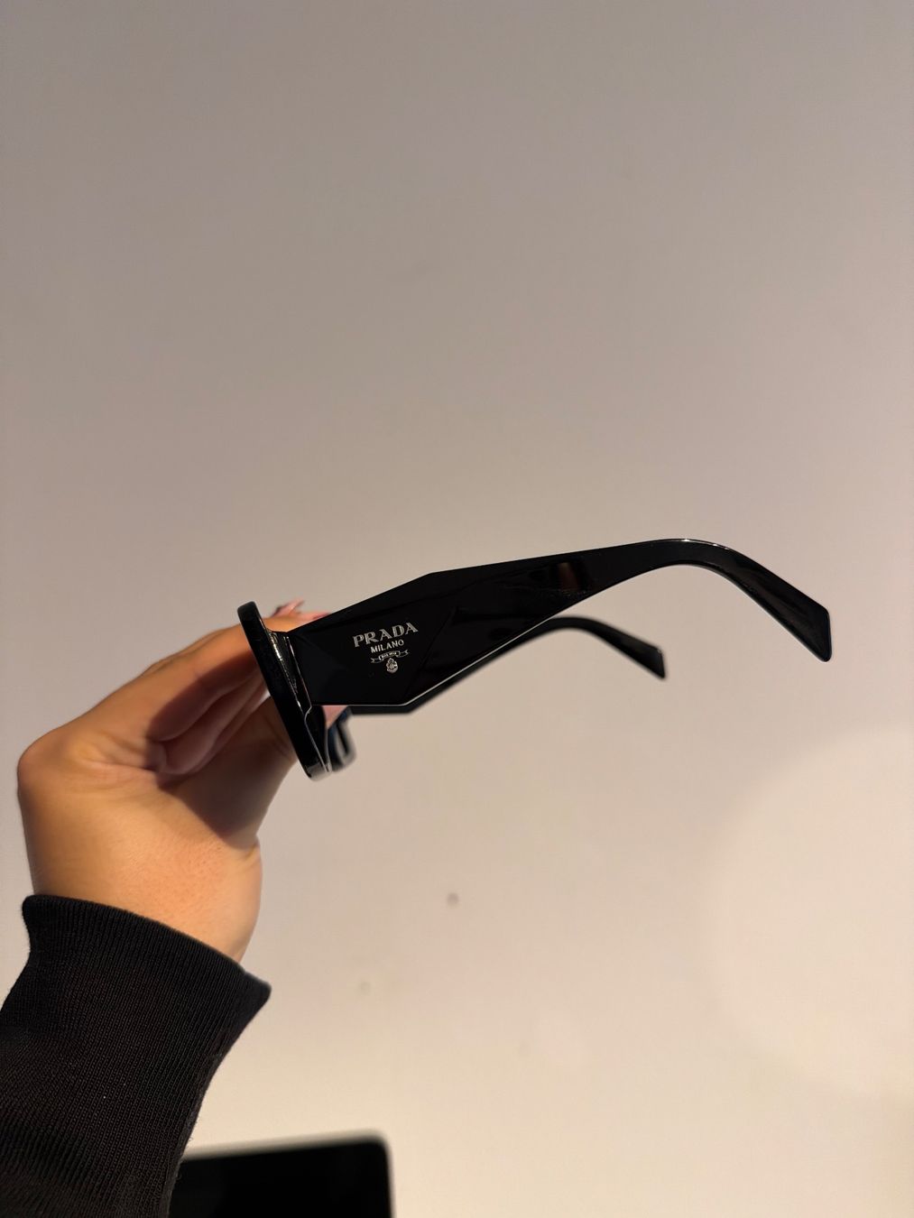 Prada Occhiali & Lenti: prada sunglasses – Nuovo (secondo la descrizione) da Embrach venduto da mic_8cxh 2