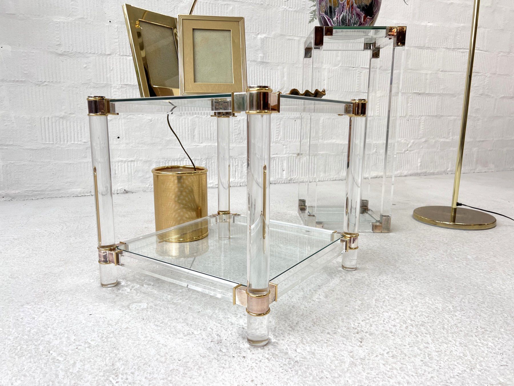 Tavoli: 80er Jahre Beistelltisch - Plexiglas – Usato da Walzenhausen venduto da stilvollwohnen 4