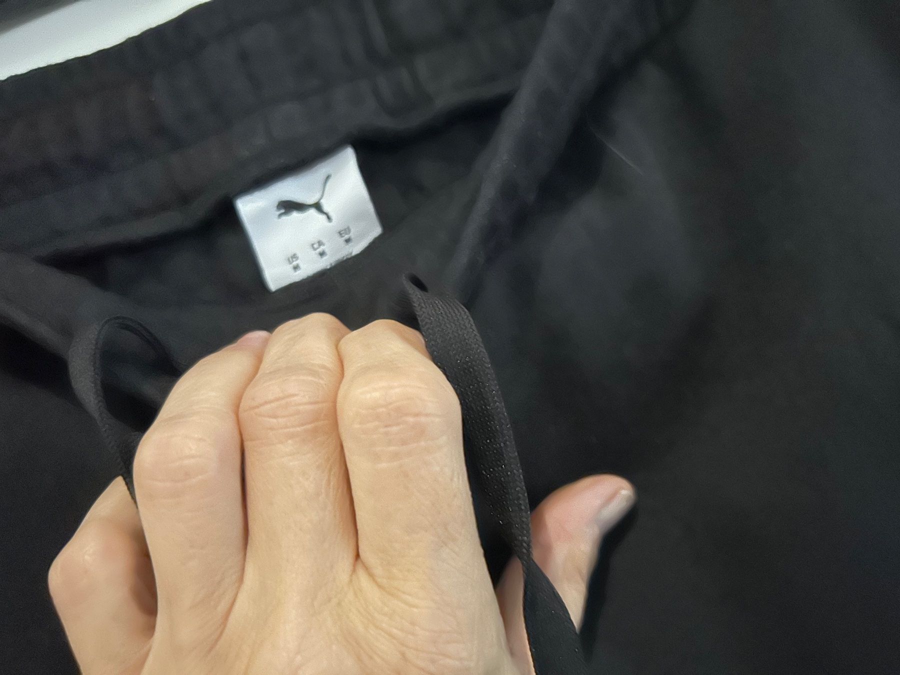 Puma Pantaloni: Sporthose – Usato da Zumikon venduto da Uranus88 2