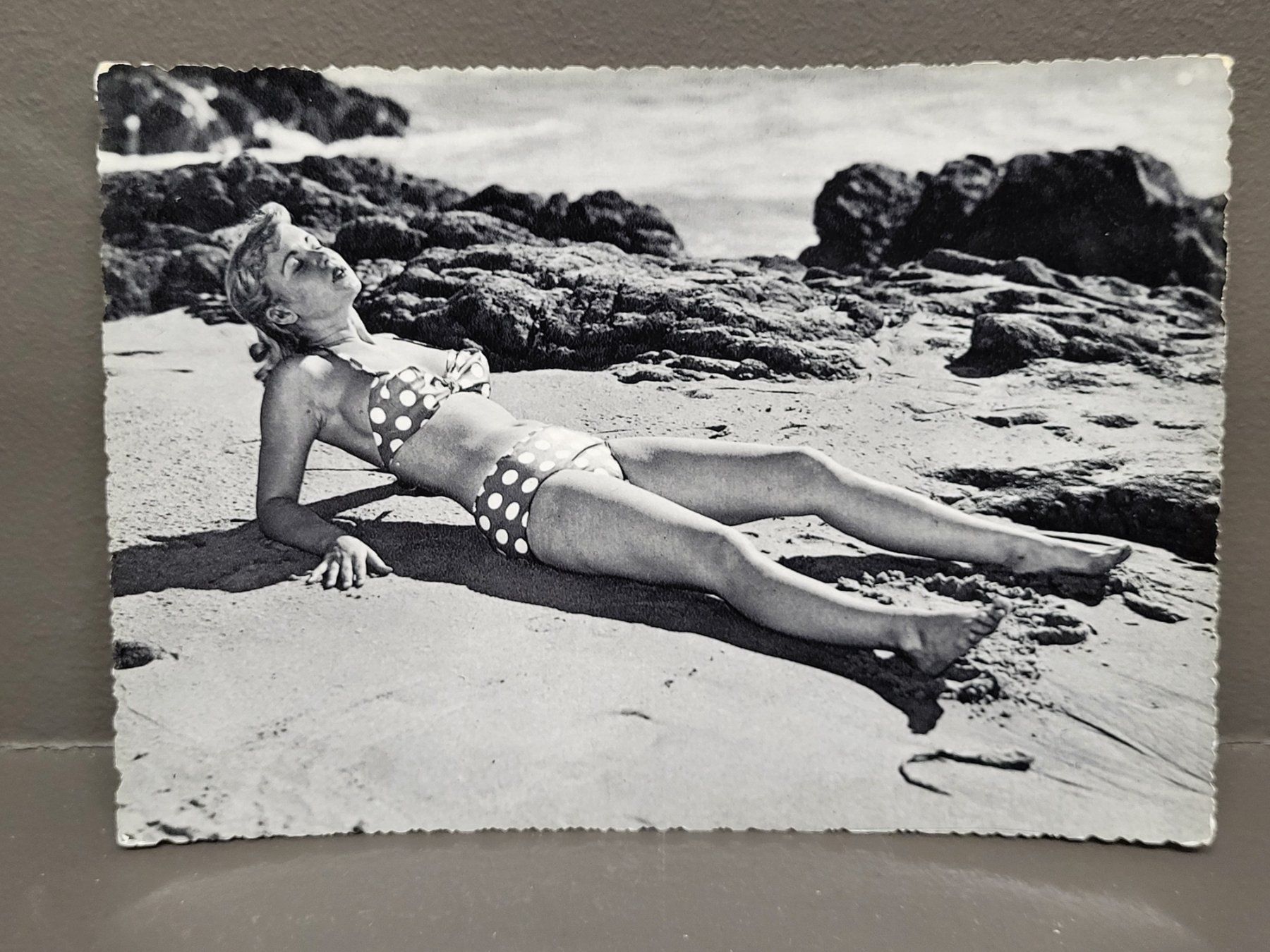 Cartoline postali: Vintage Postkarte – Usato da Zürich venduto da BOAC1943
