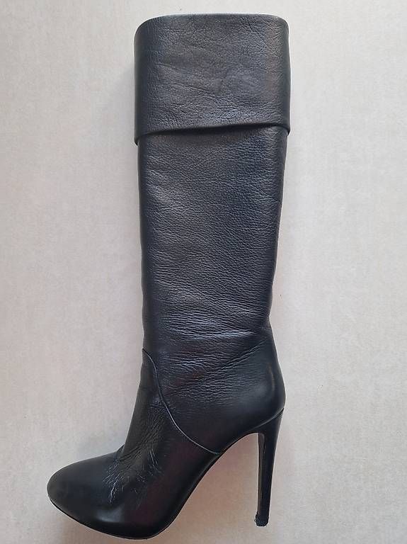 Scarpe da donna: Bottes en cuir – Usato da St-Livres venduto da cmtalves