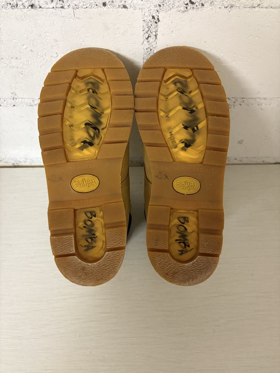 Scarpe da uomo: Winterschuhe BOMBA Größe 42 – Usato da Thun venduto da jeff070 7